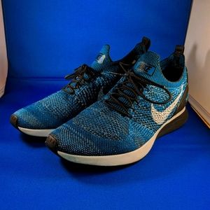 Nike Air Zoom Flyknit Mariah size 9.5